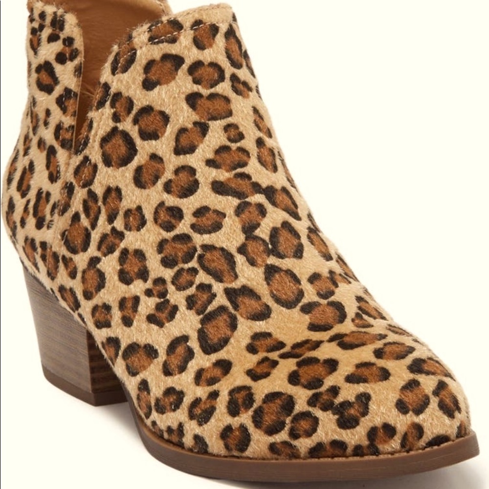 🌹🌹NWT Size 9.5 Women’s Booties Cognac Leopard